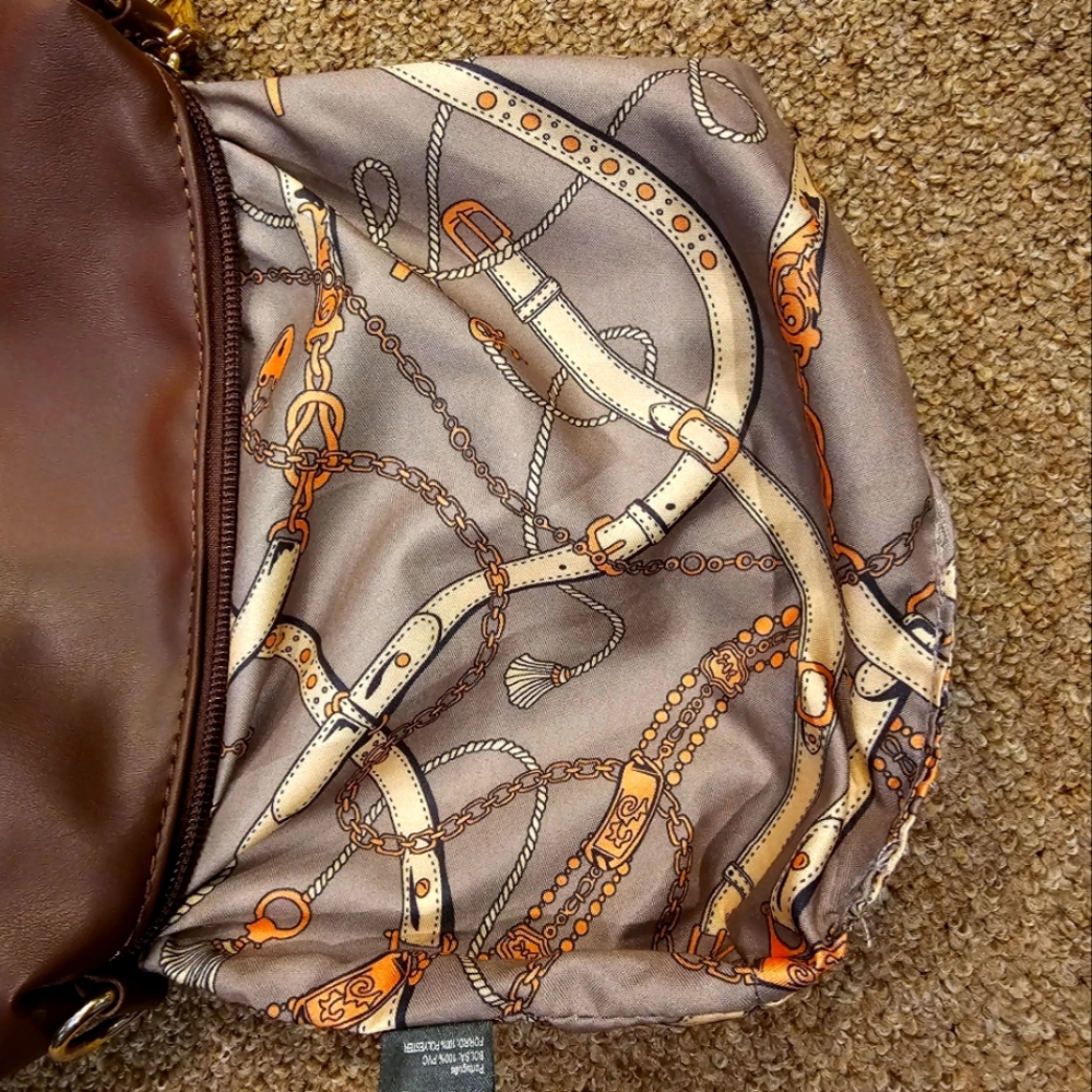Shoulder Bag LIKE NEW - Picture 13 of 15